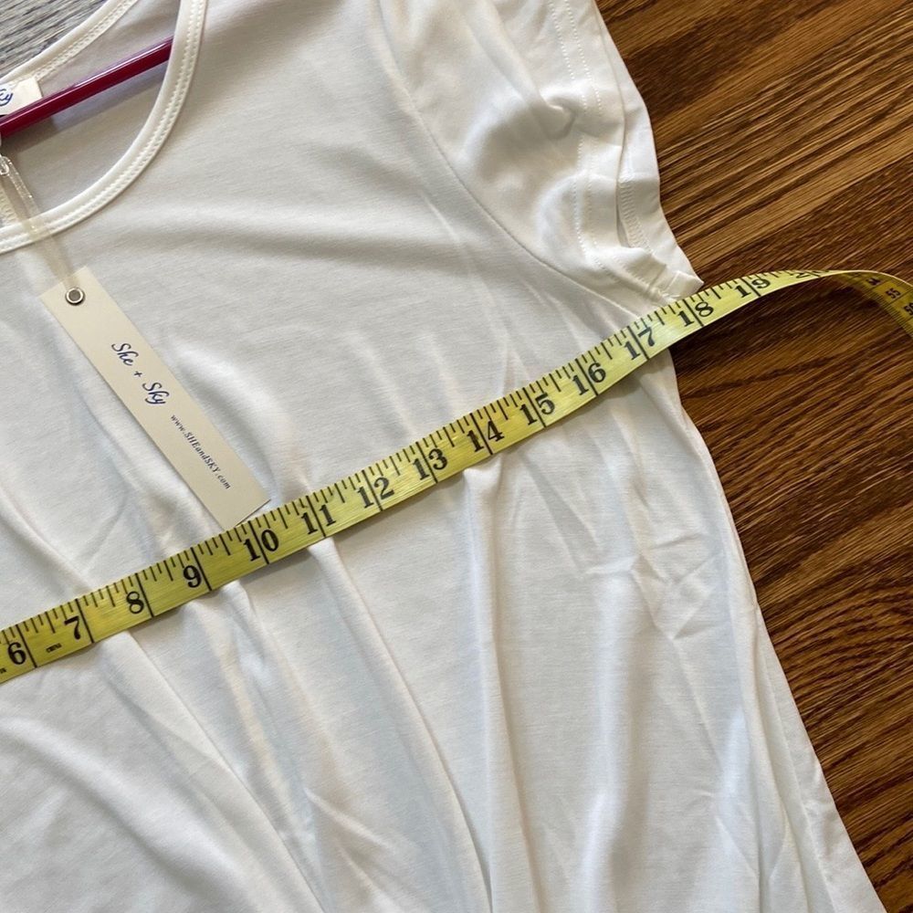She + Sky White Twist Front Top - Large- Minimalist Capsule Casual - Picture 8 of 10
